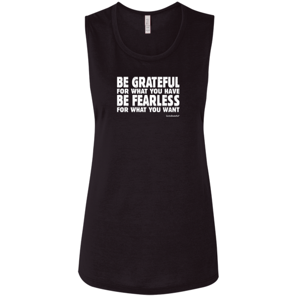 Ultra-soft fabric – Lightweight feel – Breathable comfort