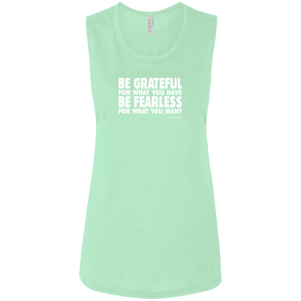 Ultra-soft fabric – Lightweight feel – Breathable comfort